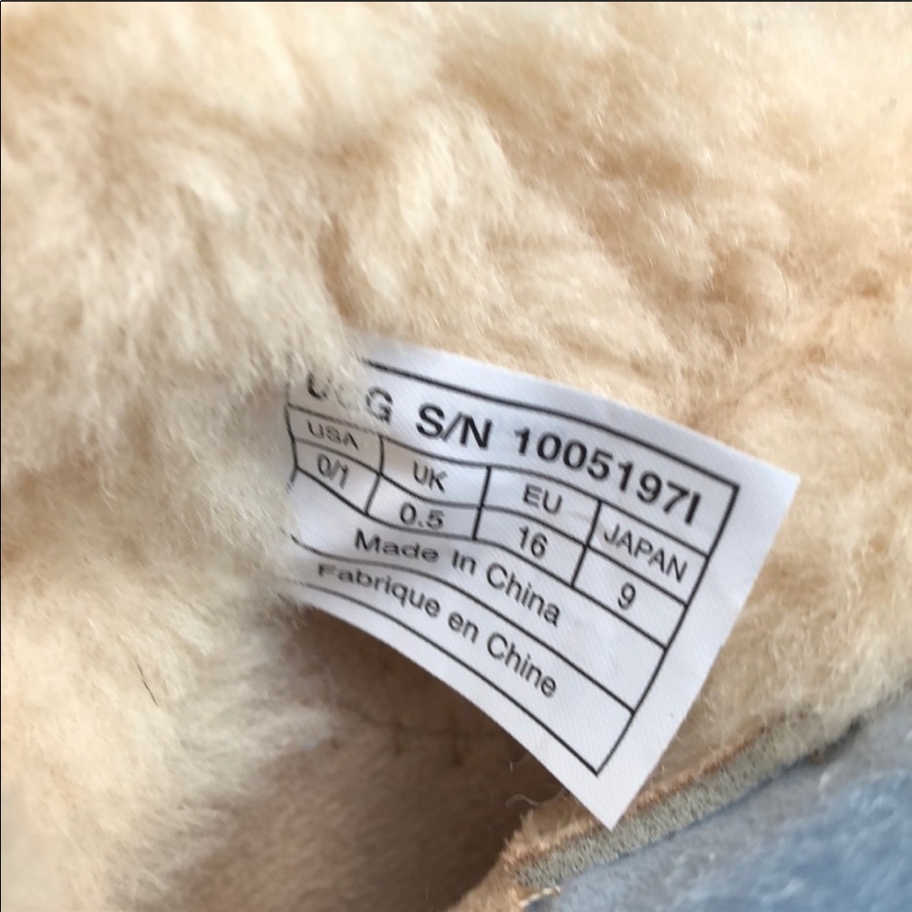 Baby Uggs - Picture 4 of 4